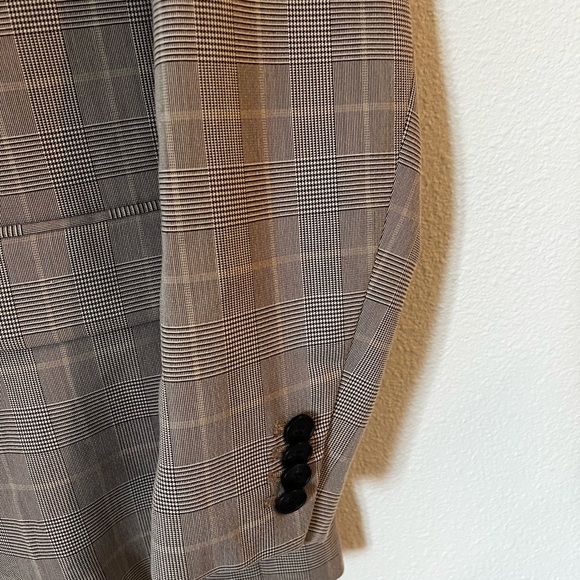 H&M plaid blazer, size medium, grey tones - Picture 3 of 8